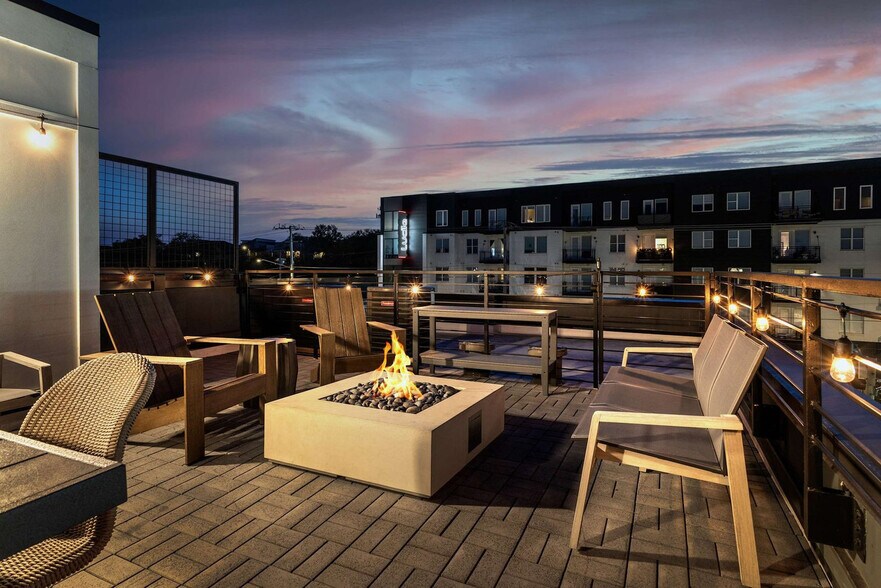 Building Photo - 89 Lucile St