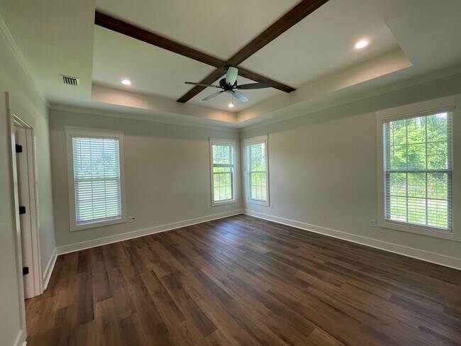 Building Photo - 2830 Loch Laurel Rd