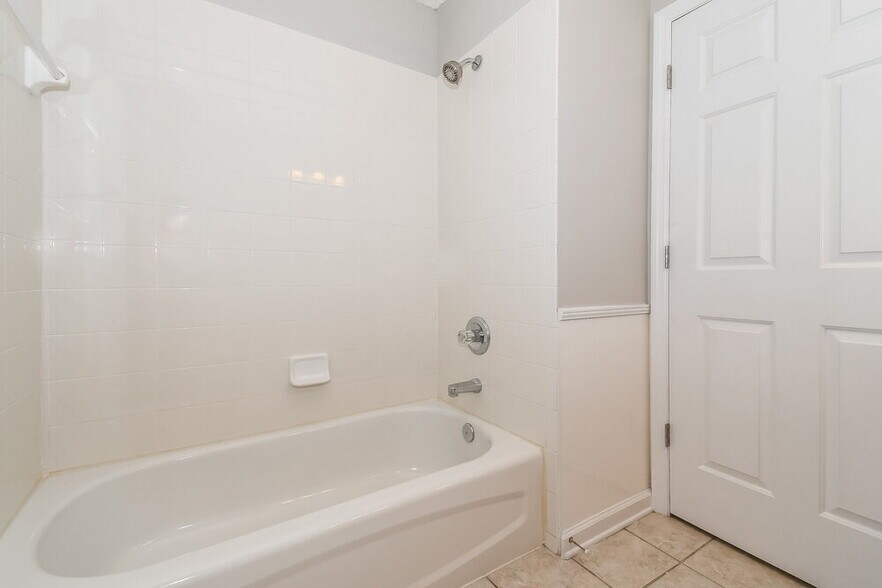 Building Photo - 2847 Cold Creek Blvd