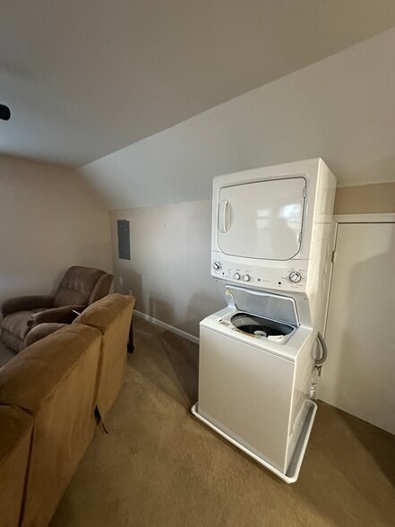 Building Photo - 34160 Sewell Ln