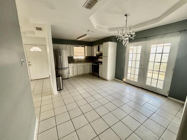 Building Photo - 3411 Morelos Dr