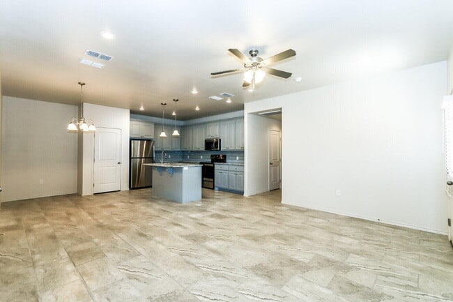 Building Photo - 6905 67th St