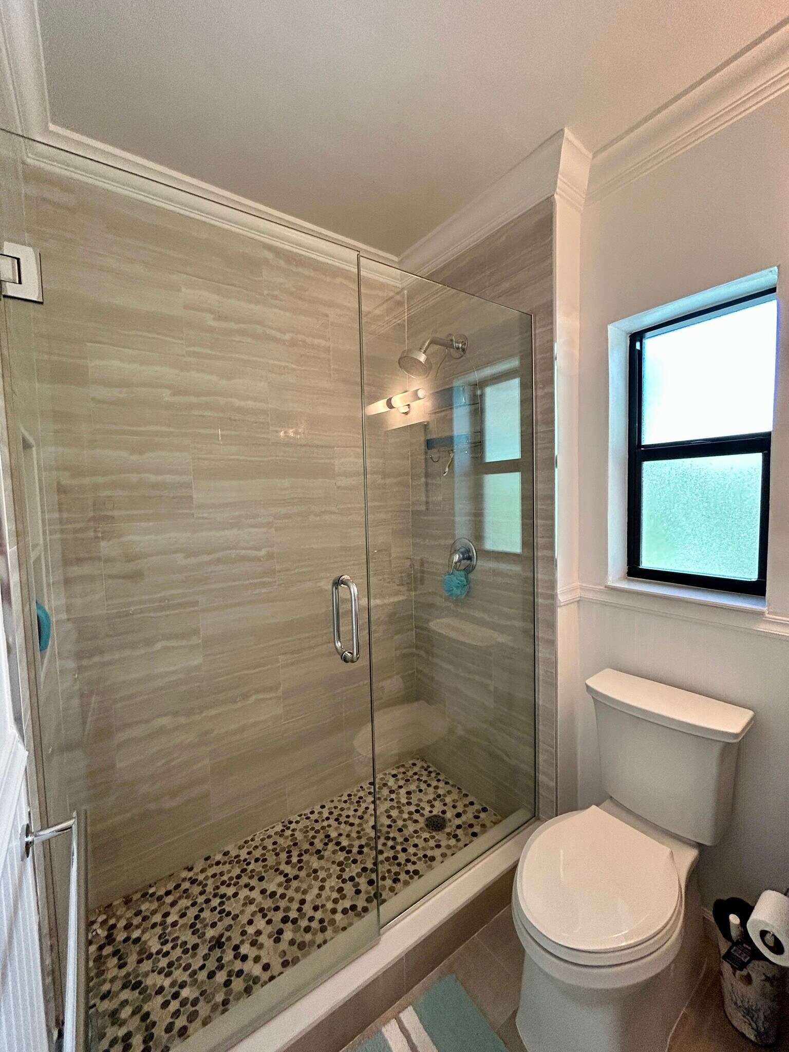 Building Photo - 122 Peruvian Ave