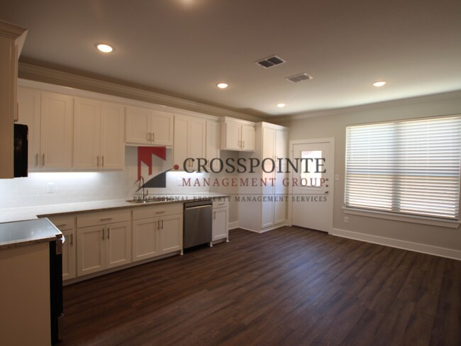 Building Photo - Luxury 3 Bedroom 2 Bath Townhomes in Bullard ISD!