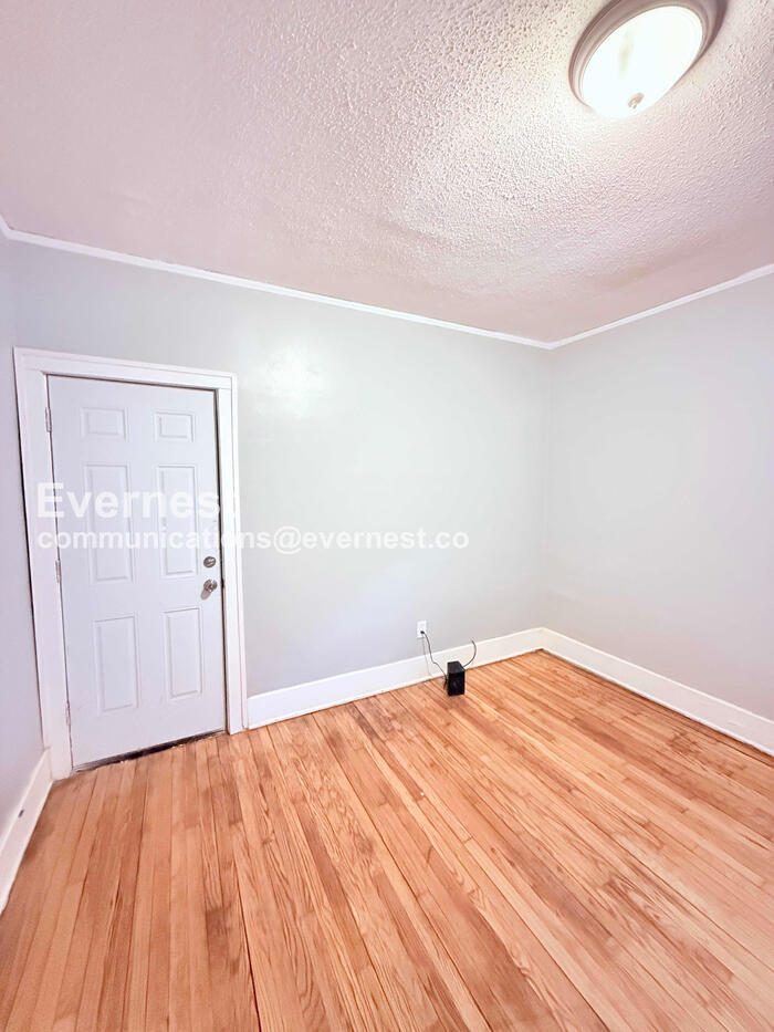 Building Photo - 12701 Northlawn St