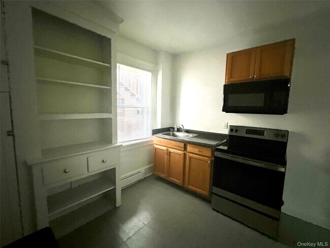 Building Photo - 101 Wickham Ave