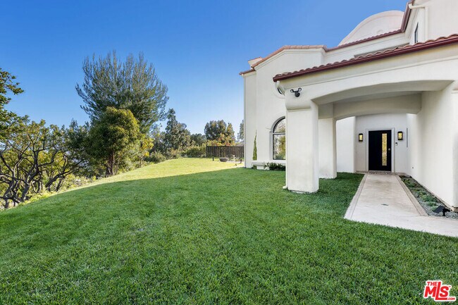Building Photo - 23458 W Moon Shadows Dr