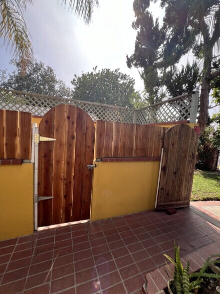 BBQ area entrance - 218 N Florence St