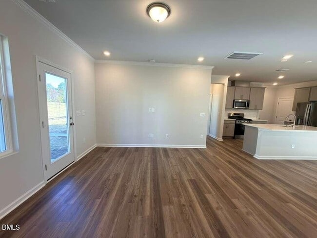 Building Photo - 2008 English Saddle Ln