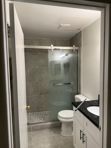 Building Photo - 2702A Sussex Ct