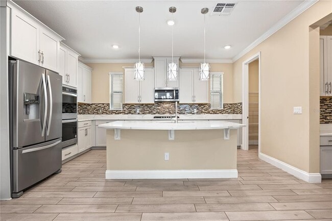 Building Photo - 8348 Vivaro Isle Way