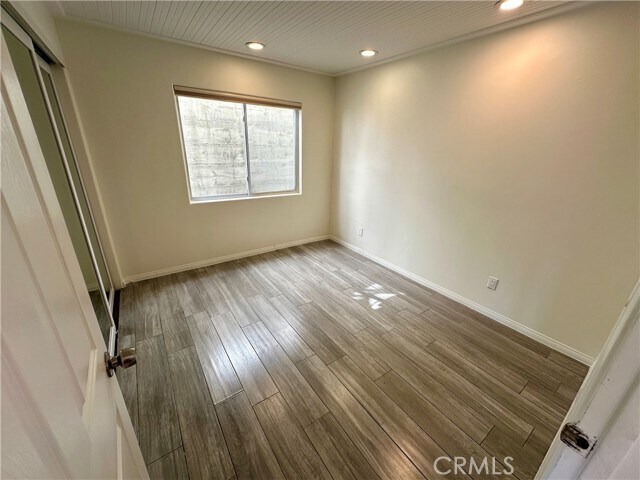 Building Photo - 934 Manhattan Ave