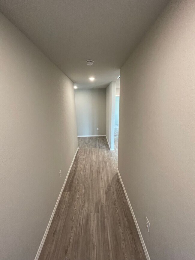 Building Photo - Paloma Subdivision