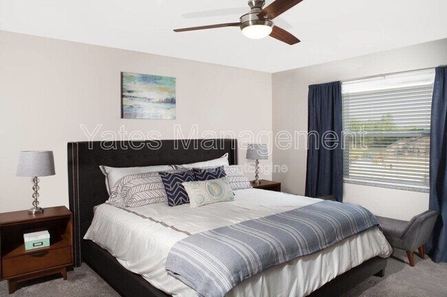 Building Photo - 115 Valor Dr