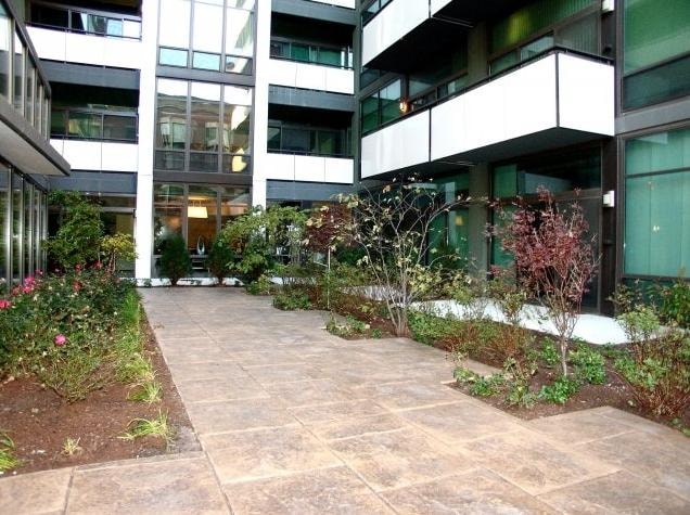 Building Photo - 691 W Wayman St