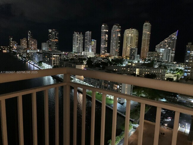 Building Photo - 251 174th St