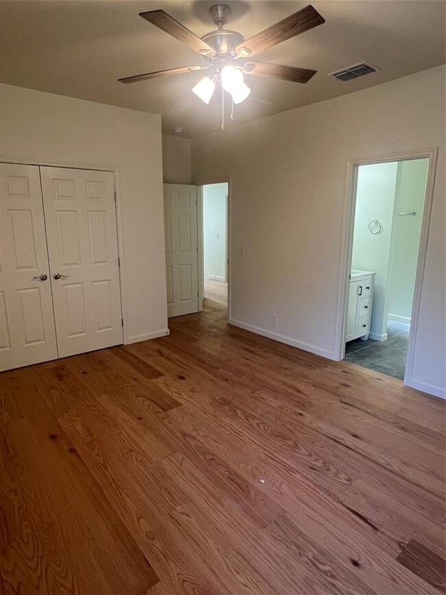 Building Photo - 5404 Martin Ave