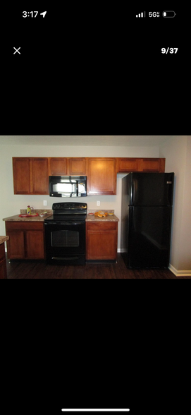 Building Photo - 277 Hennepin Dr