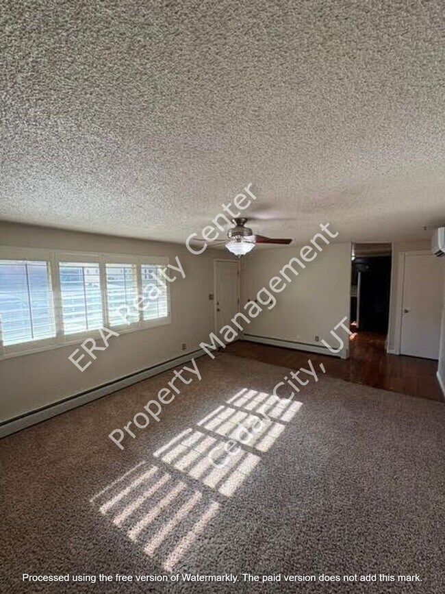 Building Photo - Move-In Bonus!!!! 2 bed - 1 bath in the Heart of Cedar City