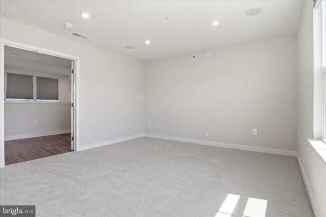 Building Photo - 4702 Towne Park Rd