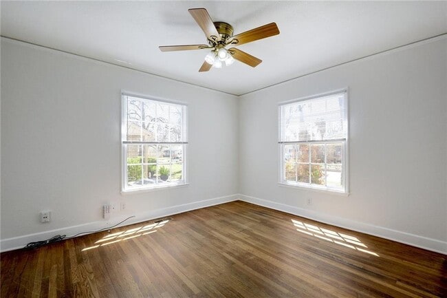 Building Photo - 1602 Mohle Dr