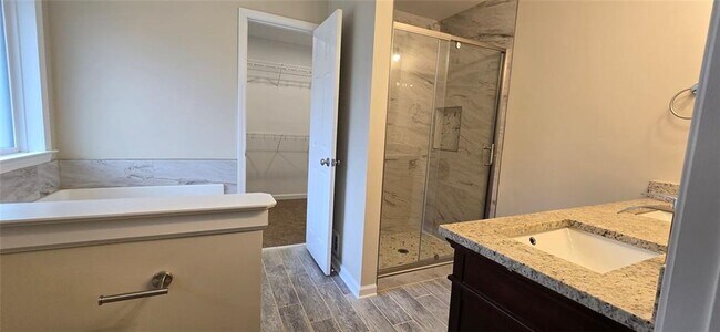 Building Photo - 5189 Forest Dr SE