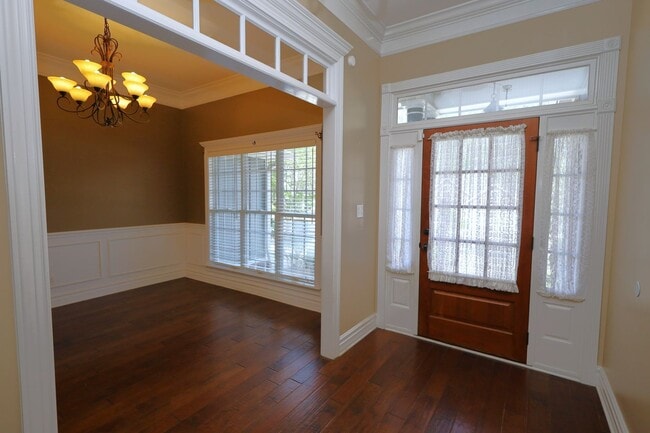 Building Photo - 4338 Kenilworth Cir