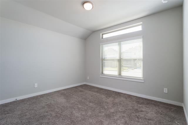 Building Photo - 2413 Spring Side Dr