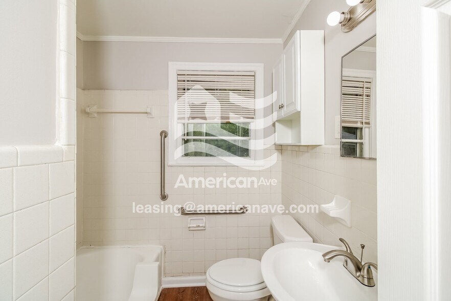 Building Photo - 5217 Spalding Ave