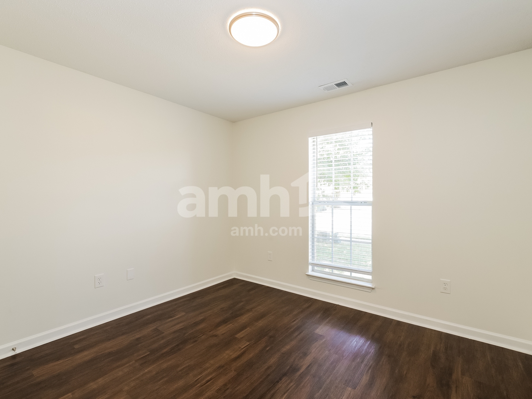 Building Photo - 1575 Central Trails Dr