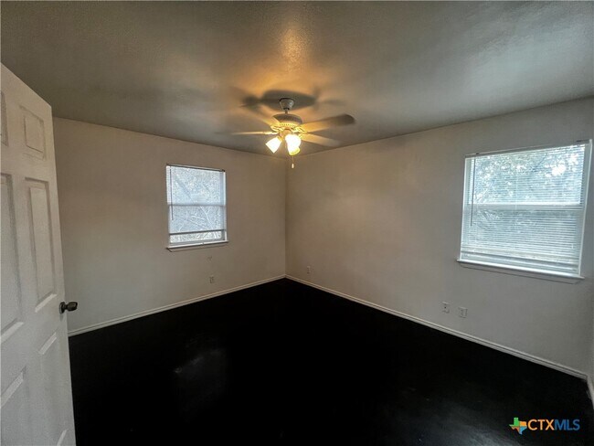 Building Photo - 41340 FM3159