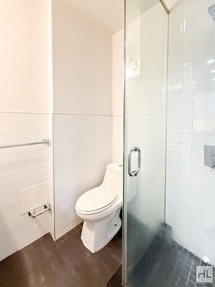 Building Photo - EASTERN PARKWAY / Crown Heights 1-Bed 1-Bath