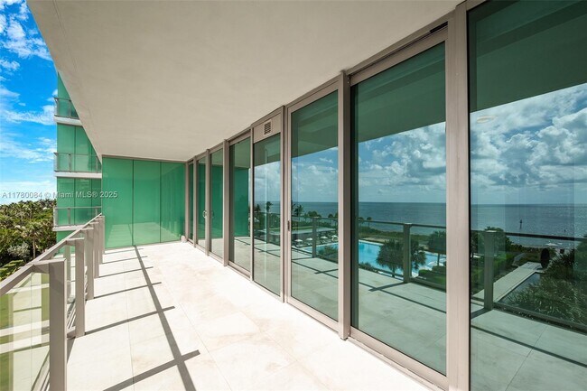 Building Photo - 350 Ocean Dr