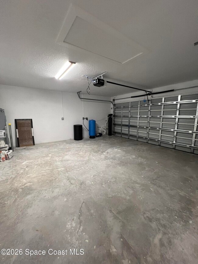 Building Photo - 1625 Waneta St SE