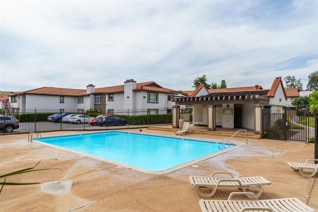 Building Photo - 10235 Bell Gardens Dr