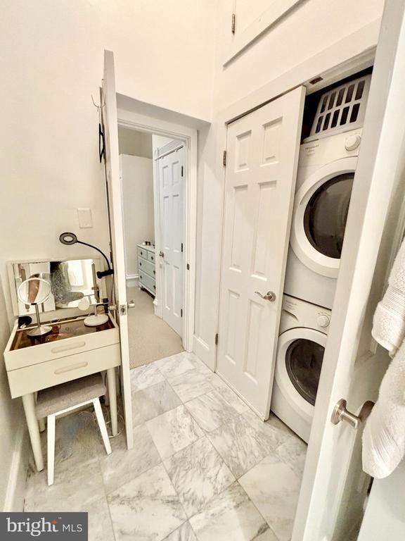 Building Photo - 2126 Spruce St