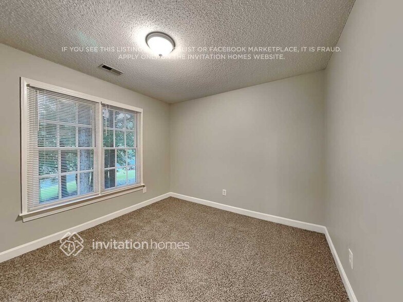 Building Photo - 604 Birkdale Dr