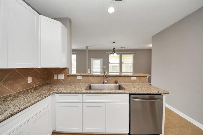 Building Photo - 7447 Oakwood Canyon Dr
