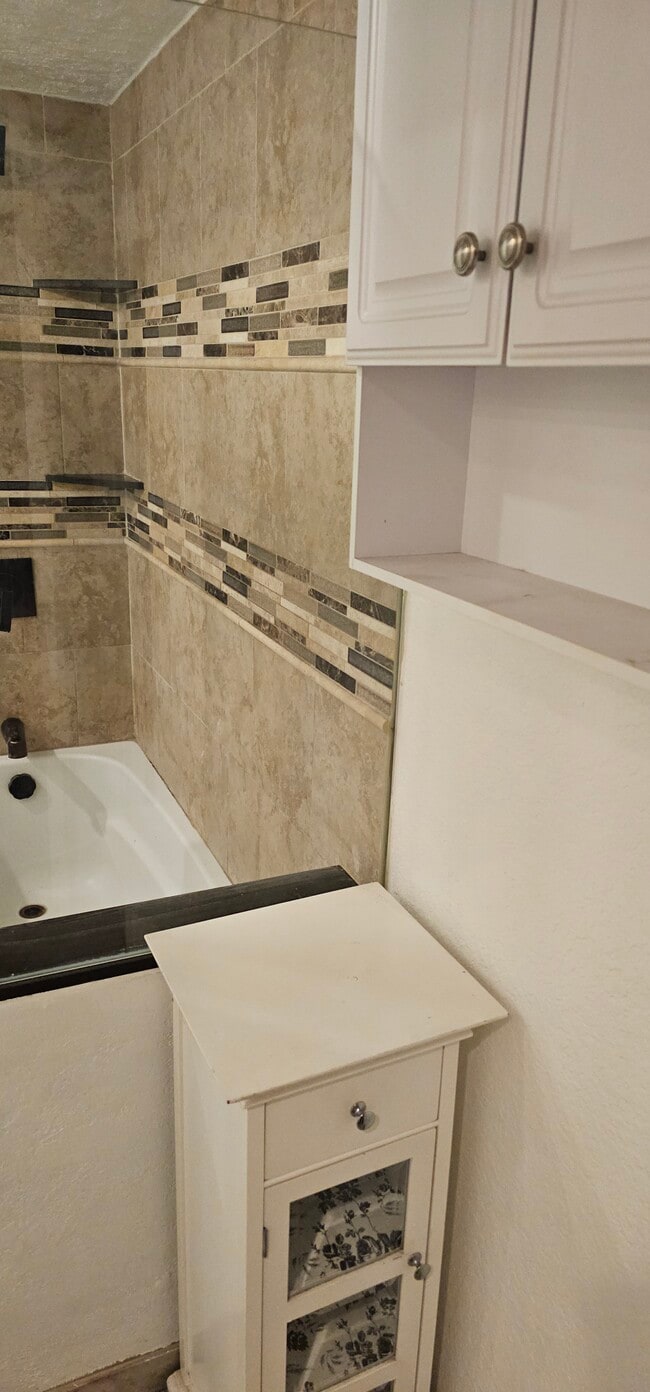 Building Photo - 1063 Vista Madera Ln