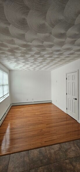 Building Photo - 25 Towanda Dr