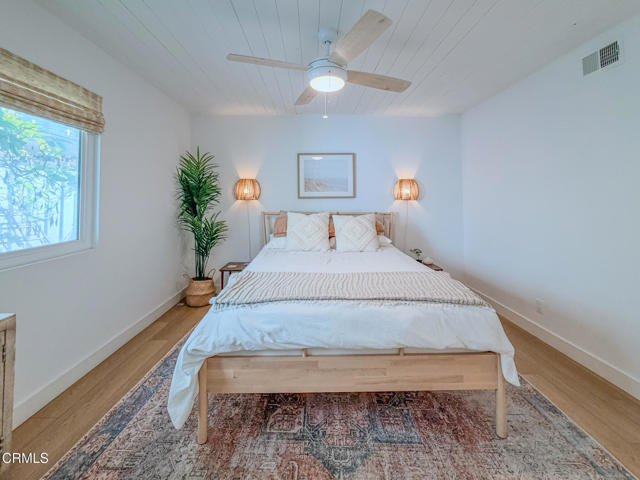 Building Photo - 4954 Dolphin Way