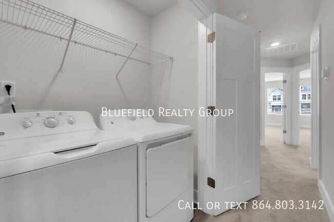 Building Photo - 406 E Parima Ct