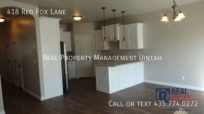 Building Photo - 418 Redfox Ln