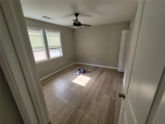 Building Photo - 1559 Alma St SW