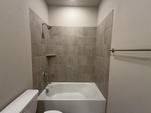 Building Photo - 612 Amenduni Ln