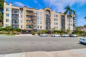 Building Photo - Amazing 2 Bedroom in Bankers Hill