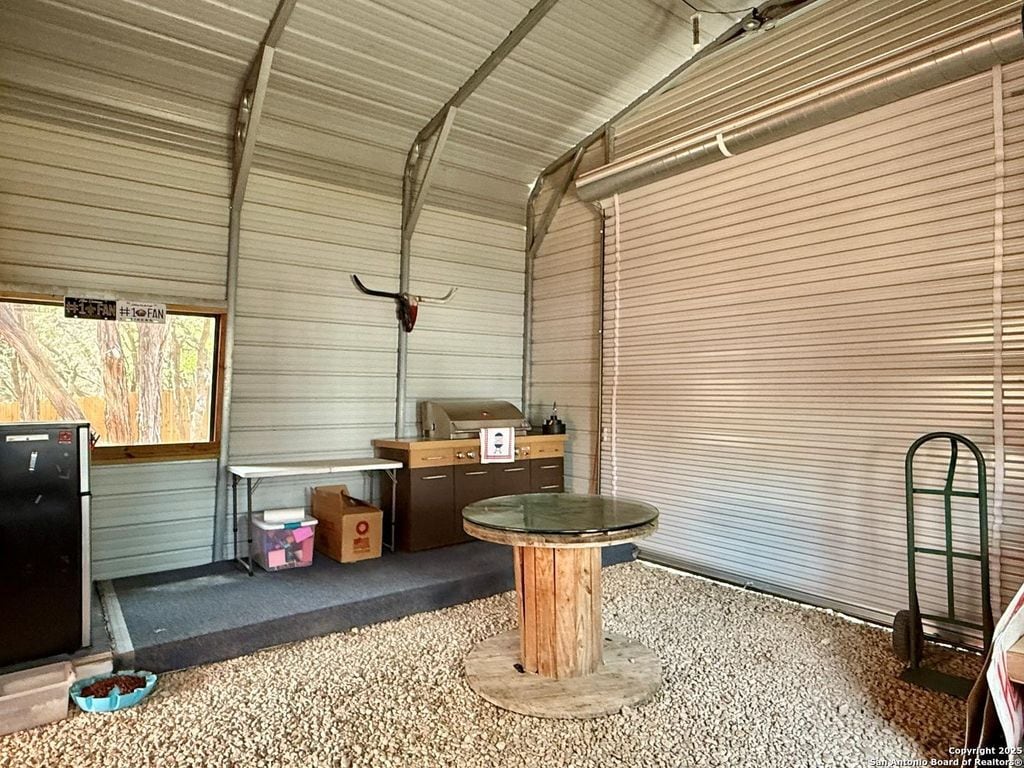 Building Photo - 1224 Campfire