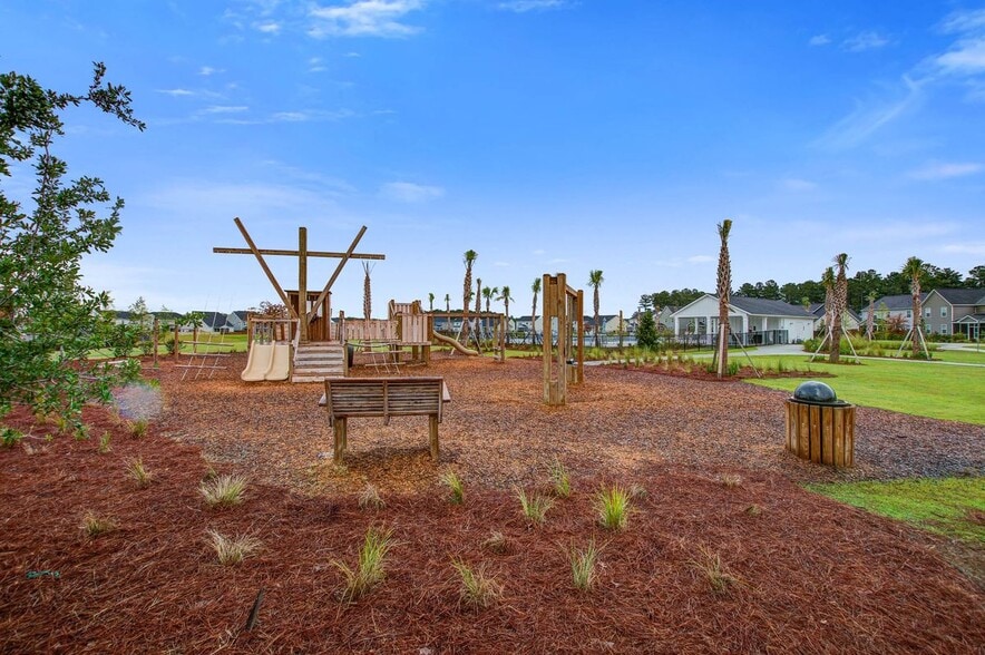 Building Photo - 423 Squire Pope Rd