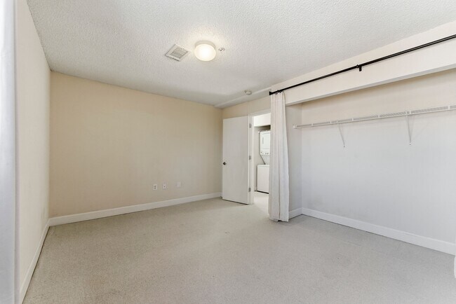 Building Photo - 387 Ralph McGill Blvd NE