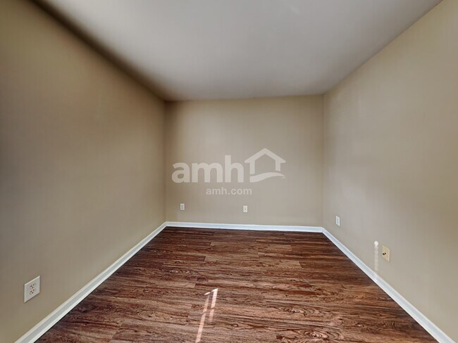 Building Photo - 835 Brookhannah Ct